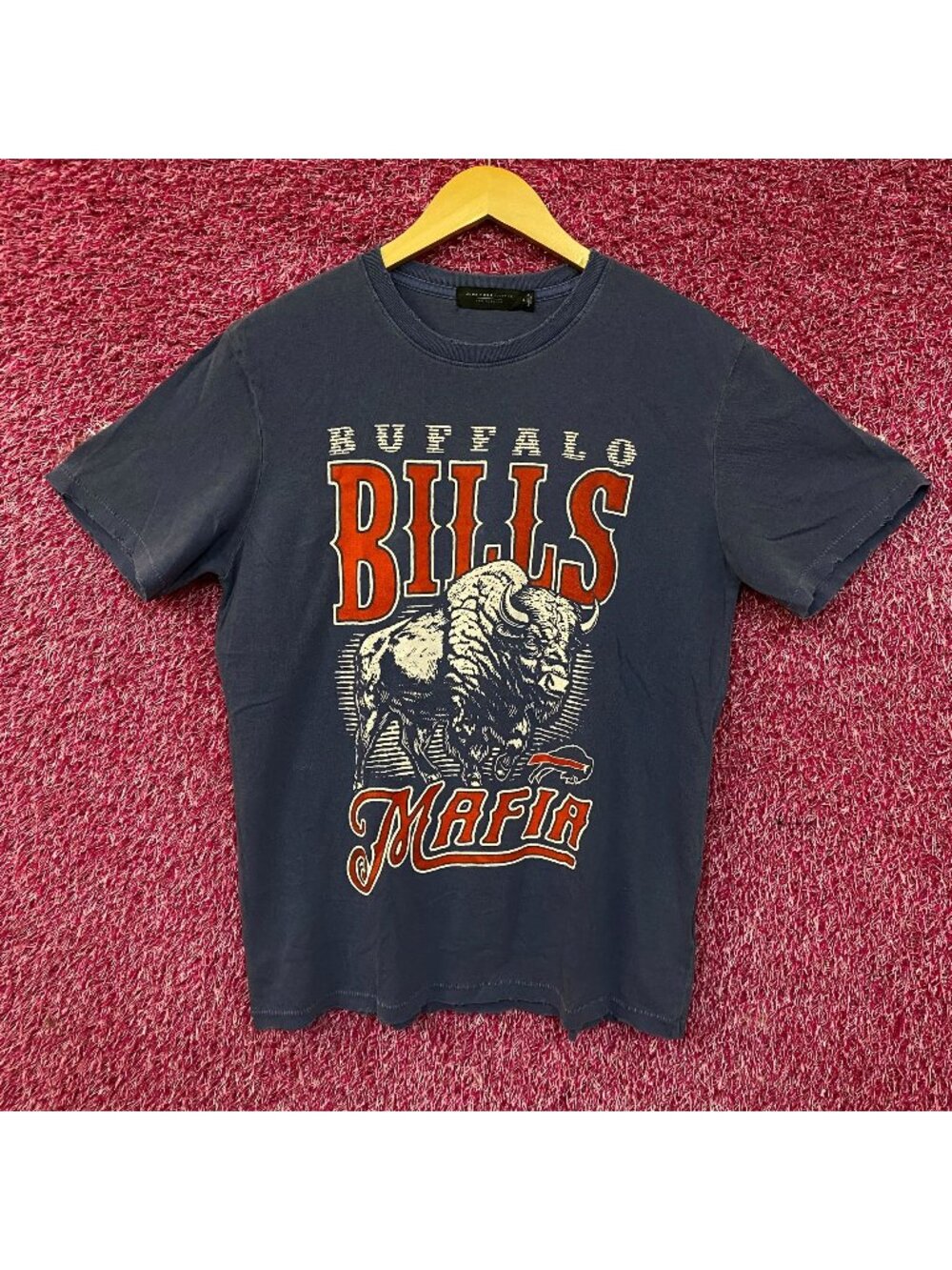 Junk Food Clothing Bills Mafia Vintage Style Graphic Tee Medium